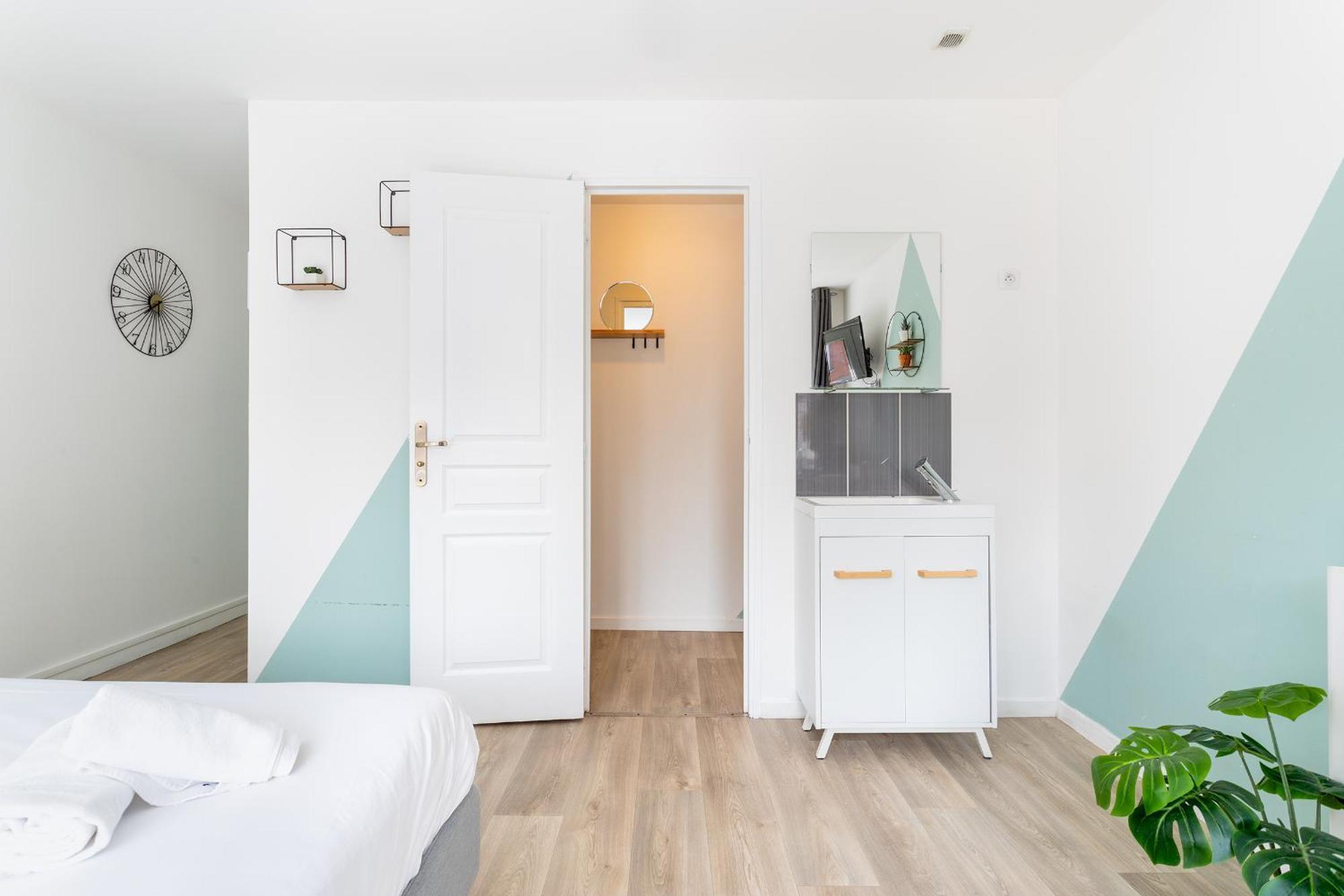 S&K Suite Grande Rue Roubaix - Chambre Spacieuse Et Sdb Privee - Netflix Et Cuisine 외부 사진