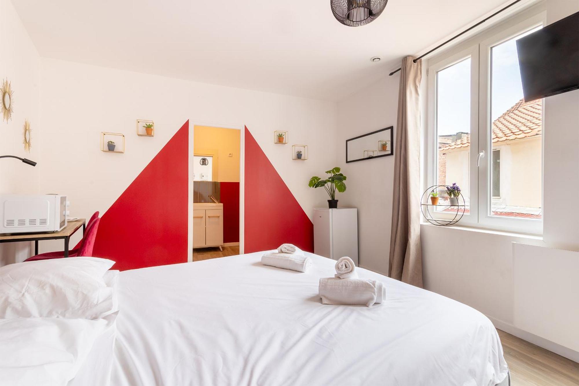 S&K Suite Grande Rue Roubaix - Chambre Spacieuse Et Sdb Privee - Netflix Et Cuisine 외부 사진