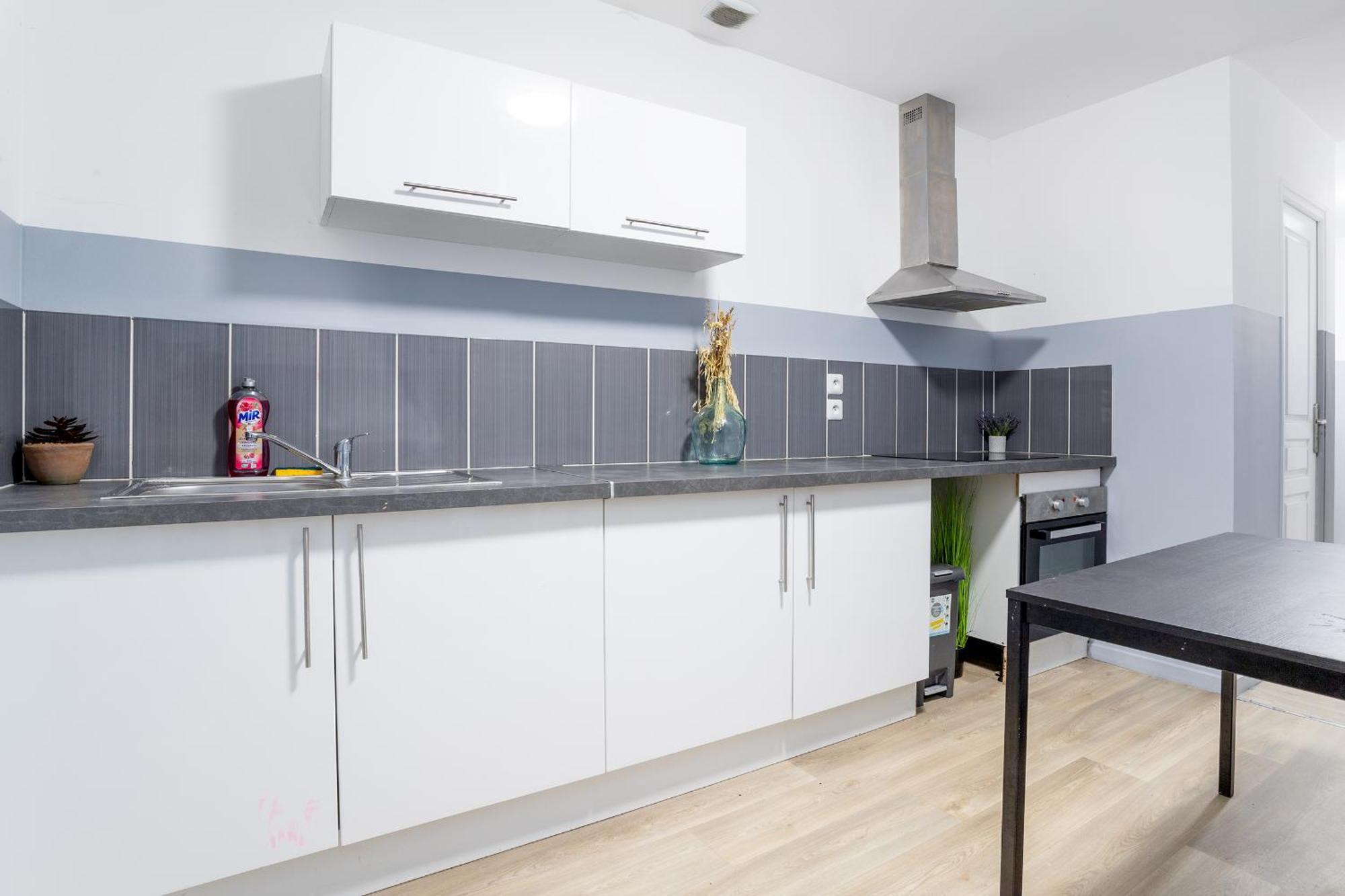 S&K Suite Grande Rue Roubaix - Chambre Spacieuse Et Sdb Privee - Netflix Et Cuisine 외부 사진